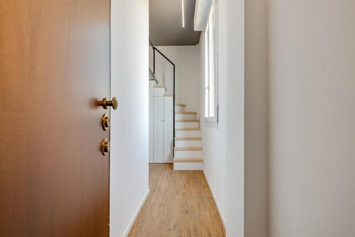 Homeby, Cozy Penthouse Apartment Milano Esterno foto