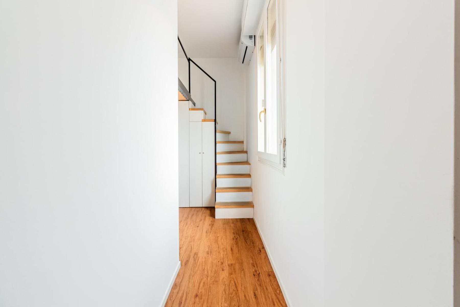 Homeby, Cozy Penthouse Apartment Milano Esterno foto